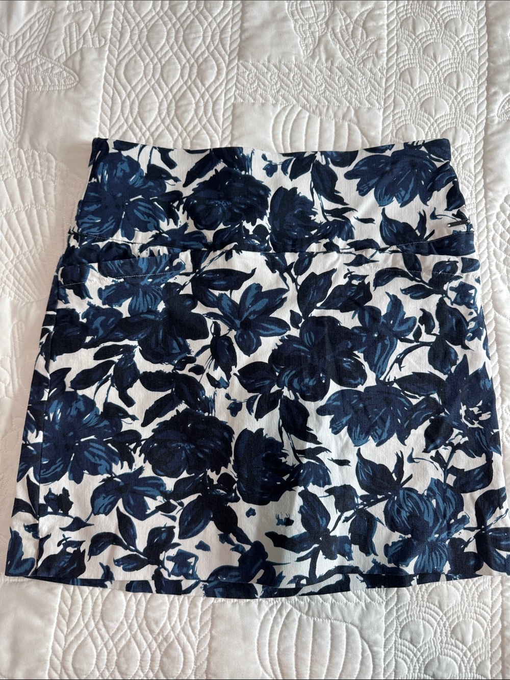 S.C. & CO- Women’s Navy Blue Floral Skort